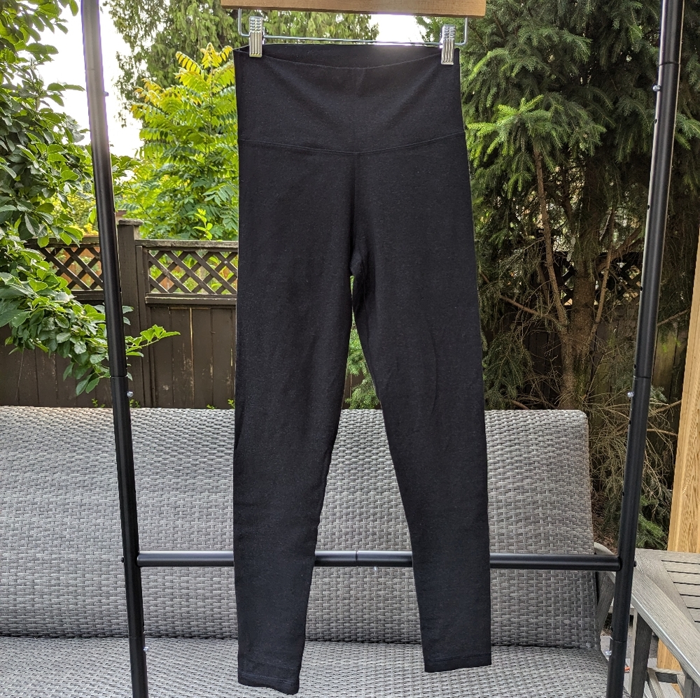TNA Leggings - Small